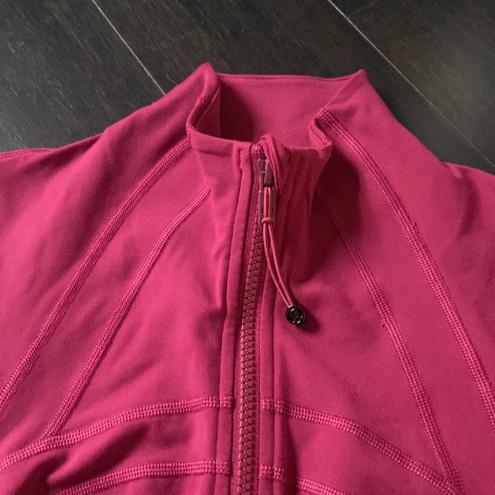 LULULEMON DEFINE JACKET *LUON IN POMEGRANATE (POME) SZ 6 NWT - Picture 3 of 9